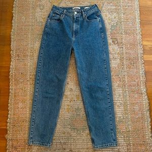 Guess - medium wash mom jeans